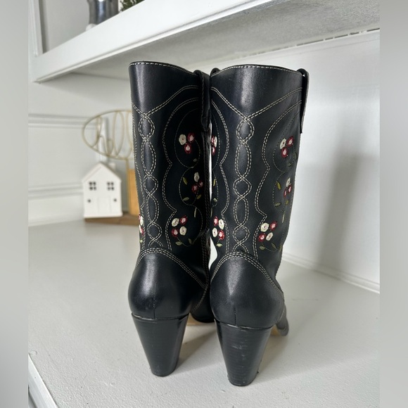Seychelles Black Leather Floral Embroidered Western Boots – Women’s 7.5 - Picture 5 of 9